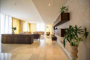 Amazing Two Bedroom Deluxe Executive Suite Space Available